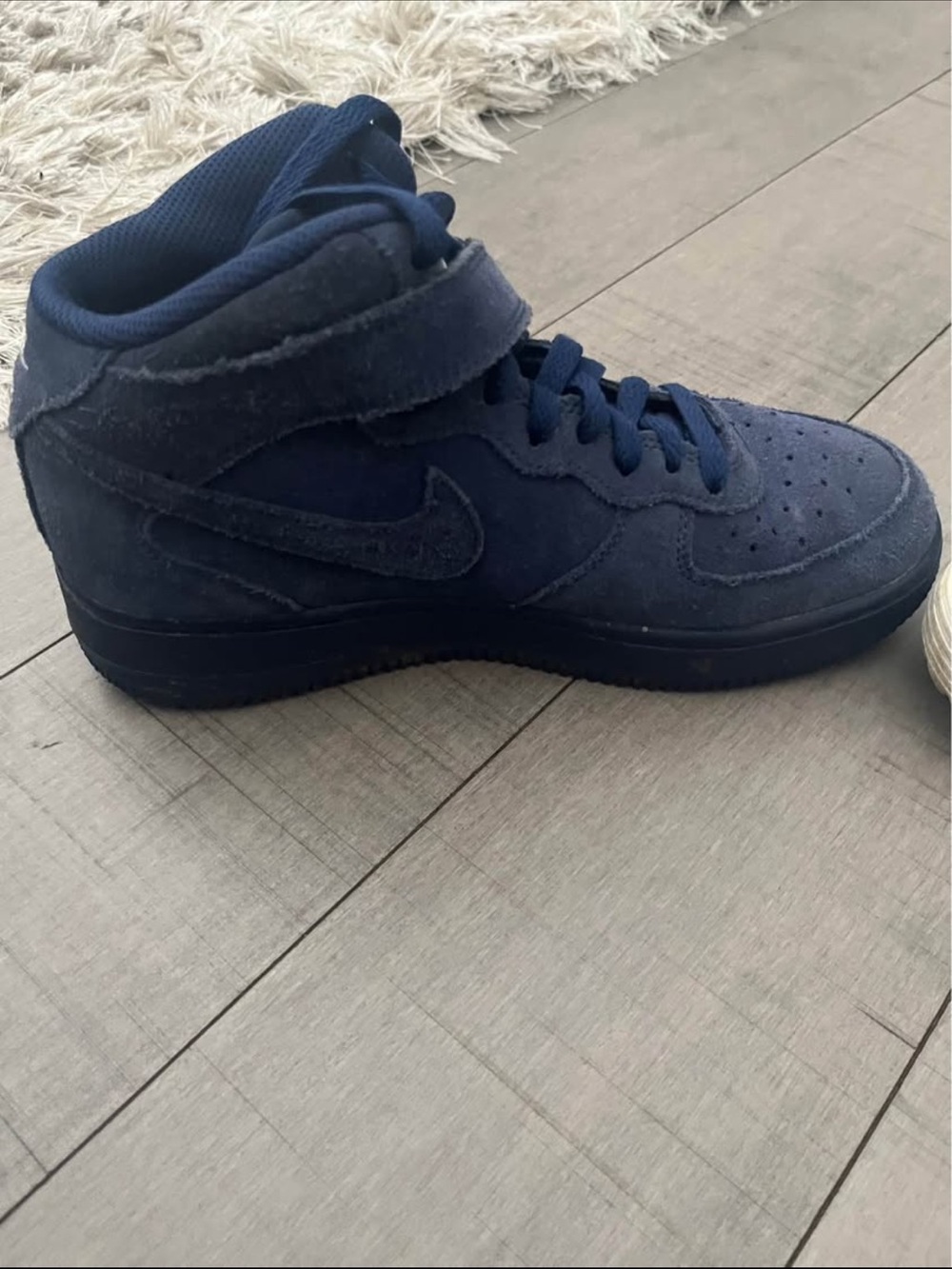 Nike Kids Navy Blue Mid-Top Sneakers